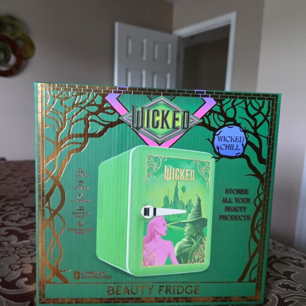WICKED Mini Beauty Fridge - NEW